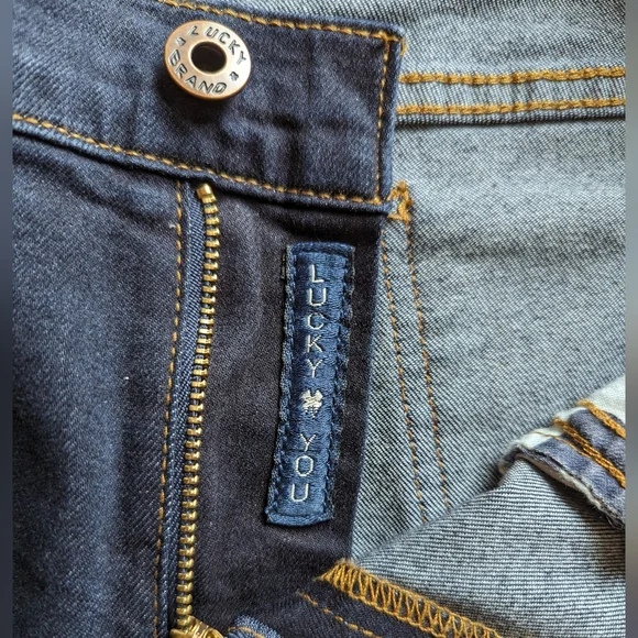 Lucky Brand Mid Rise Sweet'n Straight - 10/30 - Picture 13 of 13